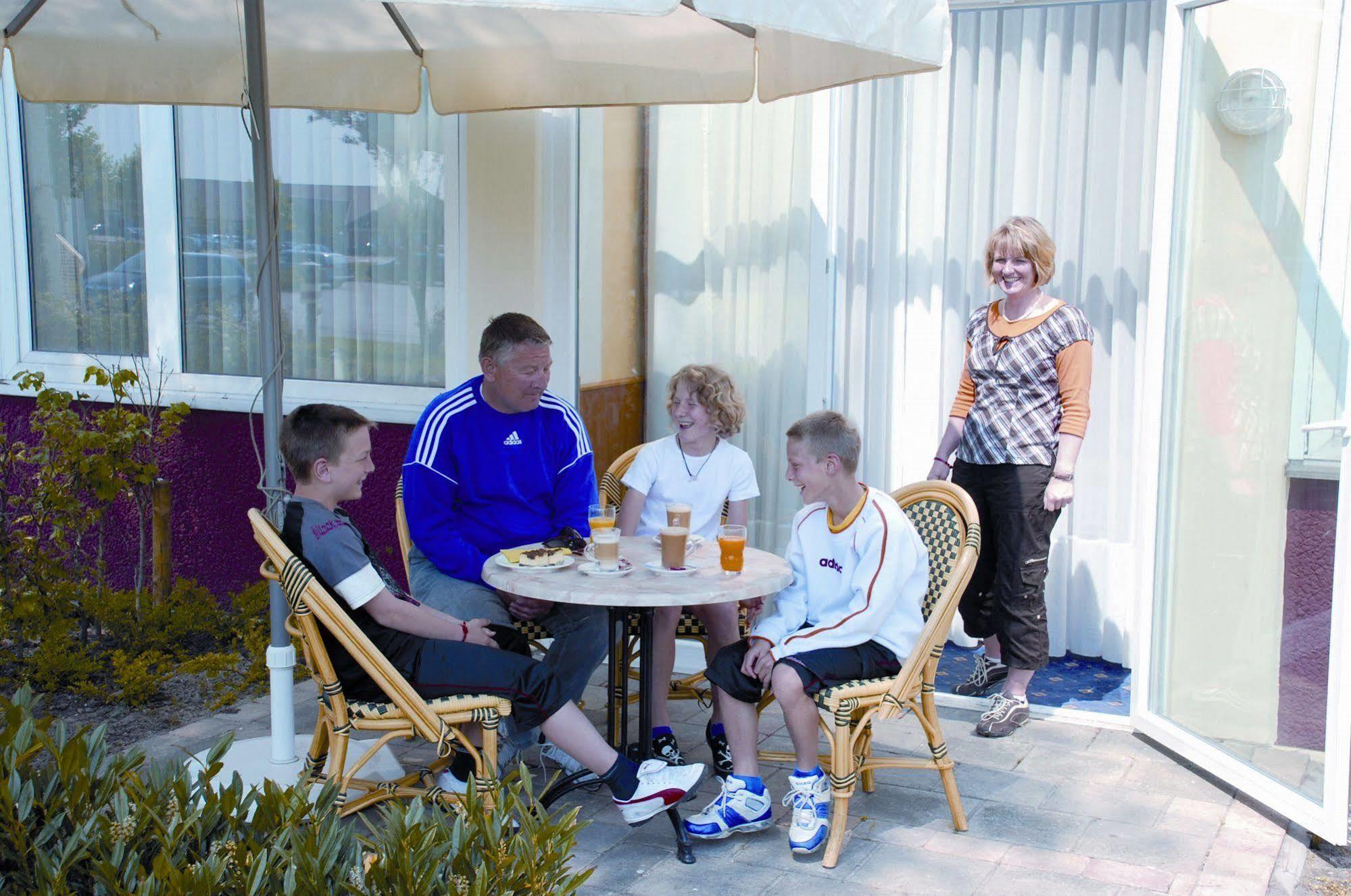 Dorf Wangerland Hotel Schillig Bagian luar foto
